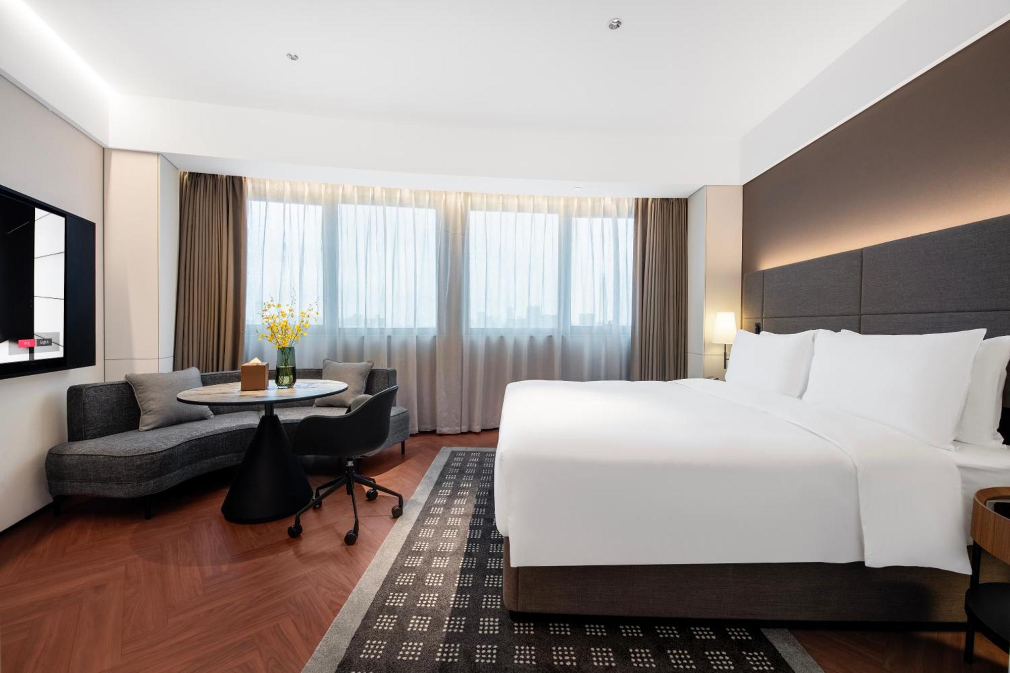Intercity Xujiahui - Free Minibar And Near Yishan Road Metro Station 5*